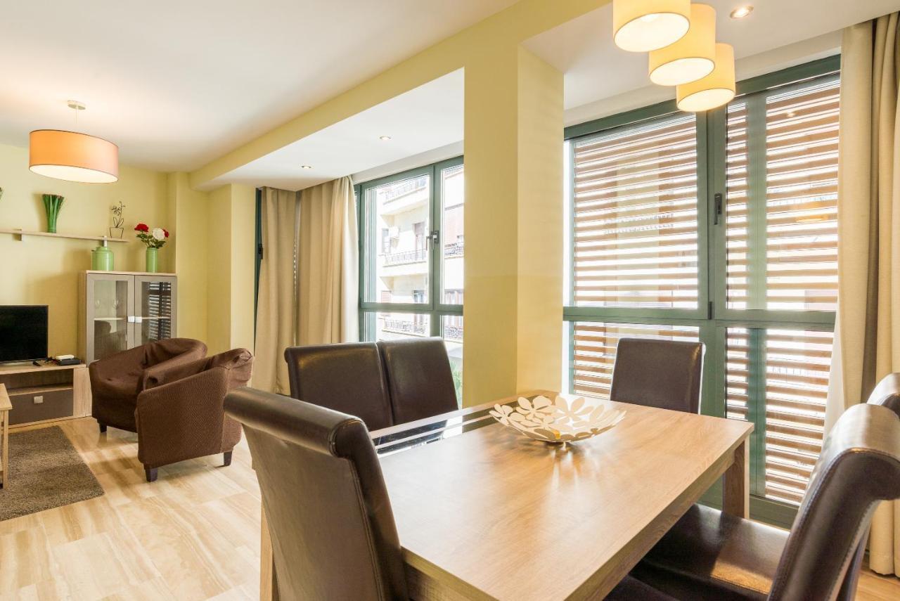 Appartement Plaza Uncibay à Málaga Extérieur photo
